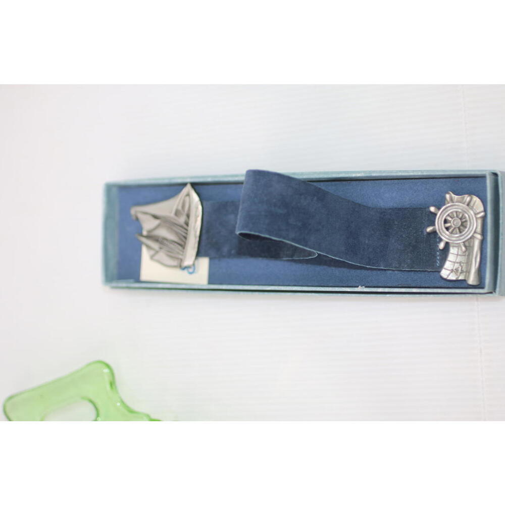 Seagull Pewter 1991 Nautical Bookmark – Sailboat & Ship Wheel – Made in Canada